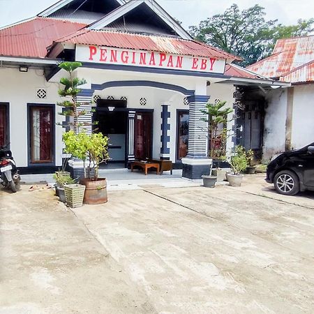 Reddoorz Syariah At Penginapan Eby Padang Zewnętrze zdjęcie