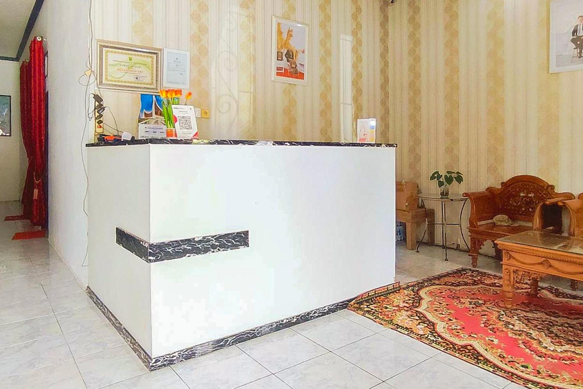 Reddoorz Syariah At Penginapan Eby Padang Zewnętrze zdjęcie