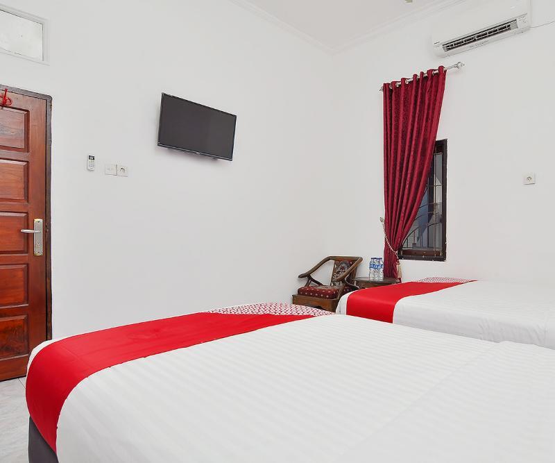 Reddoorz Syariah At Penginapan Eby Padang Zewnętrze zdjęcie
