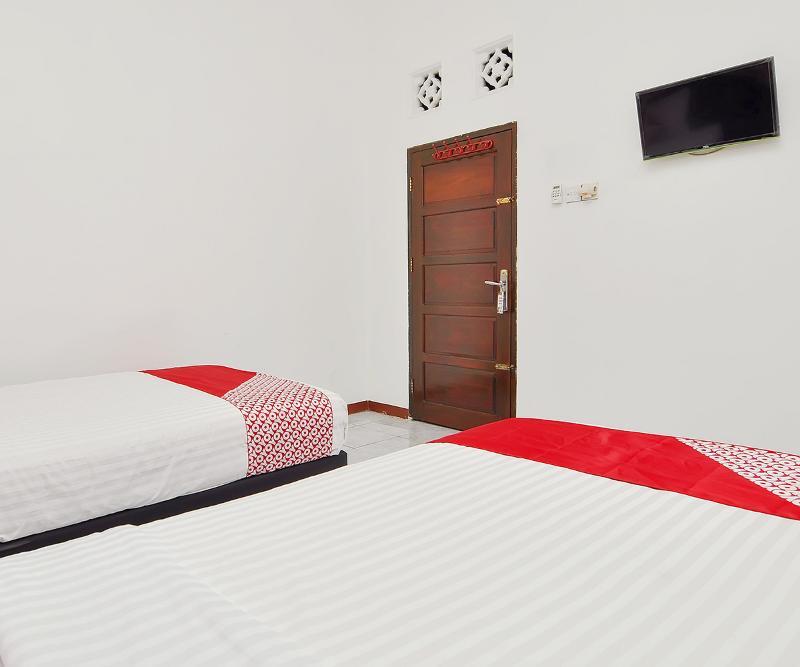 Reddoorz Syariah At Penginapan Eby Padang Zewnętrze zdjęcie