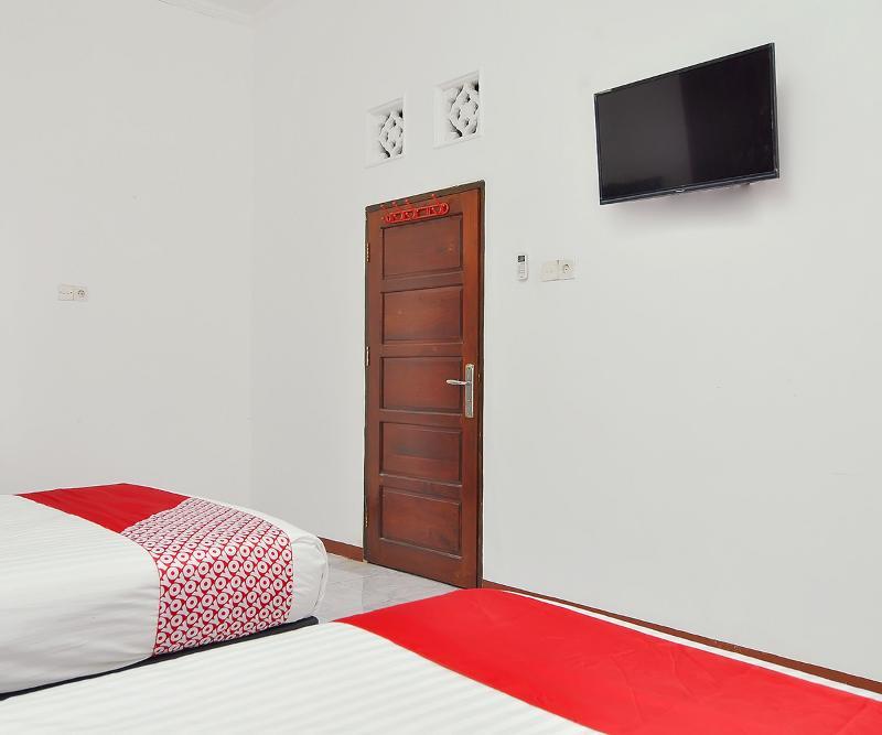 Reddoorz Syariah At Penginapan Eby Padang Zewnętrze zdjęcie